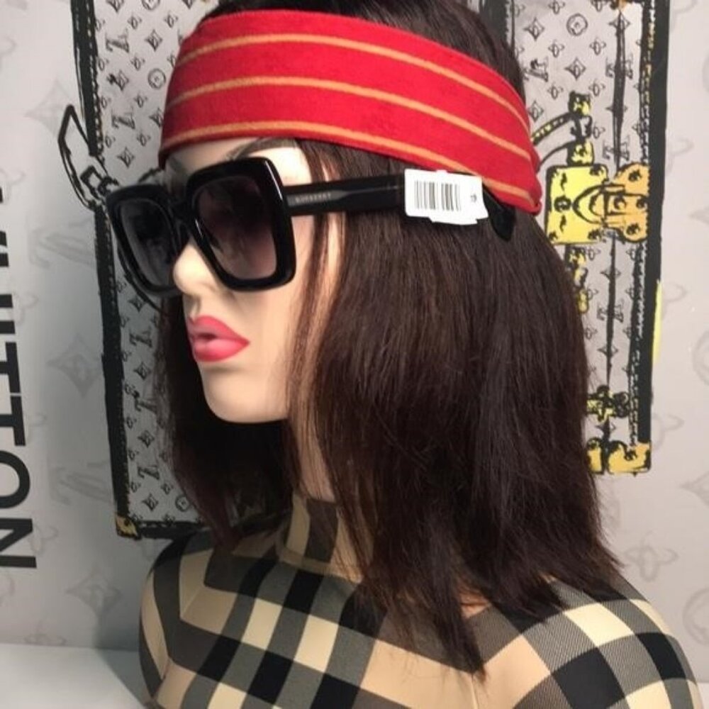 New Authentic Burberry BE4284 37588H Sunglasses – Black Frame / Violet Gradient